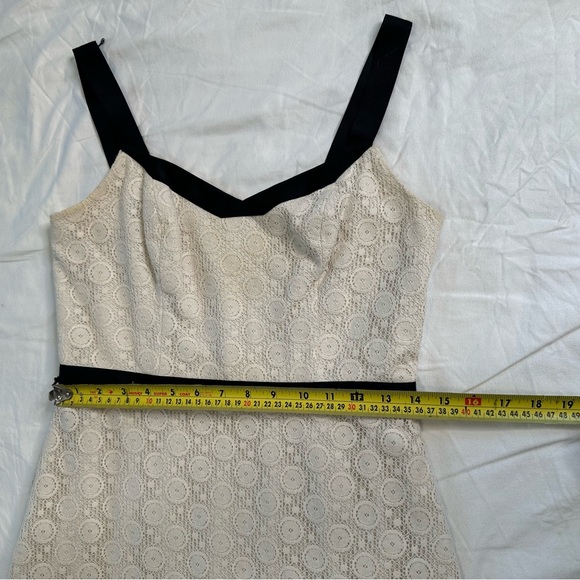 Ann Taylor LOFT 4P Petites Lace Fit & Flare Dress White Black Trim Midi - Picture 10 of 11